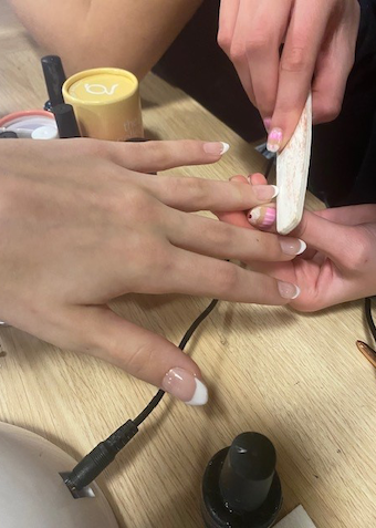 Negle & Makeup - Klik for at tilmelde dig